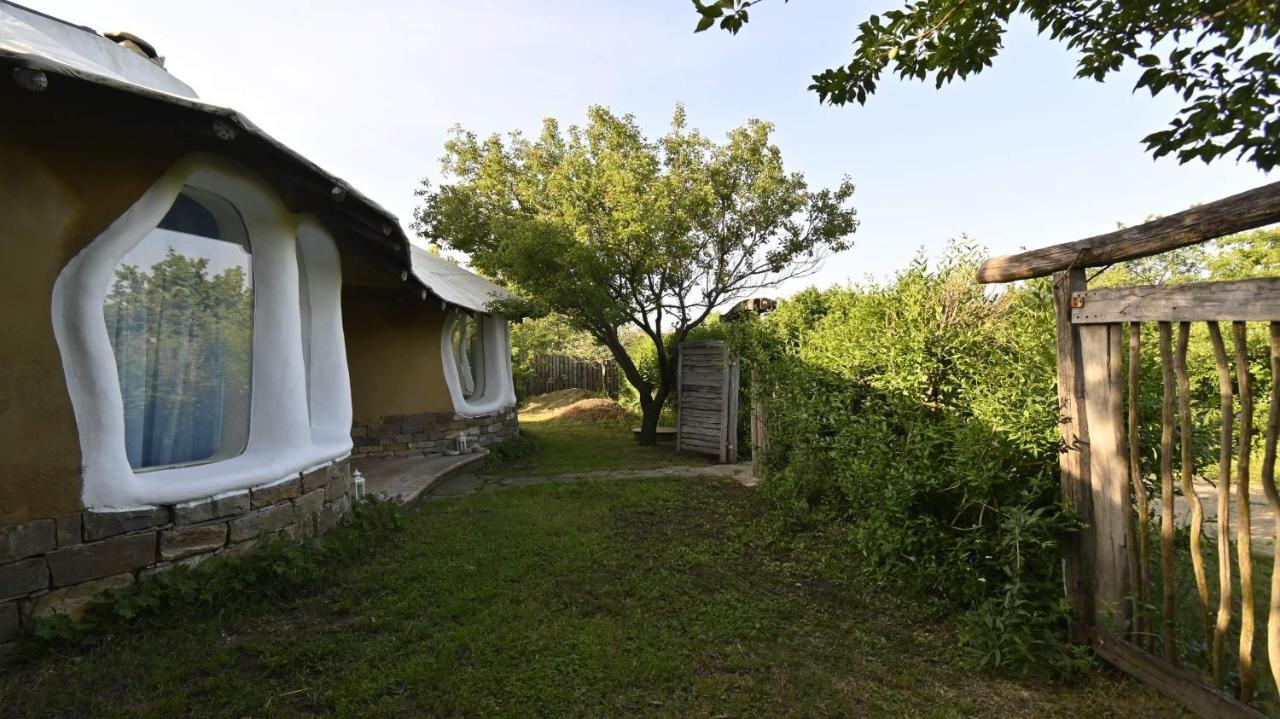 Vila Clay House Banya Banya  Exteriér fotografie